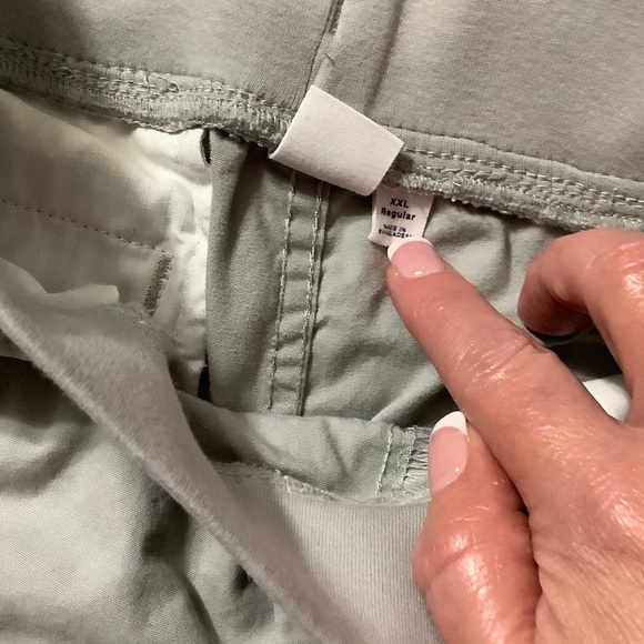 KIDS GAP SHORTS. - Picture 5 of 6